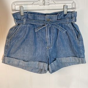 Hollister Shorts Paper Bag Style Womens Jr. Size 7 Denim Tie Rolled Hem 28W